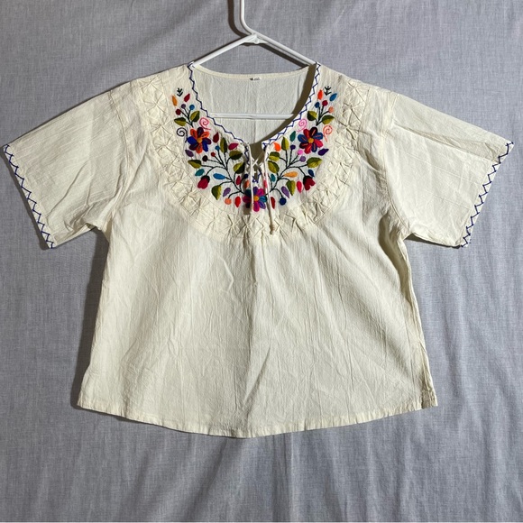 Hand Embroidered Cream Women's Top XL - Picture 8 of 11